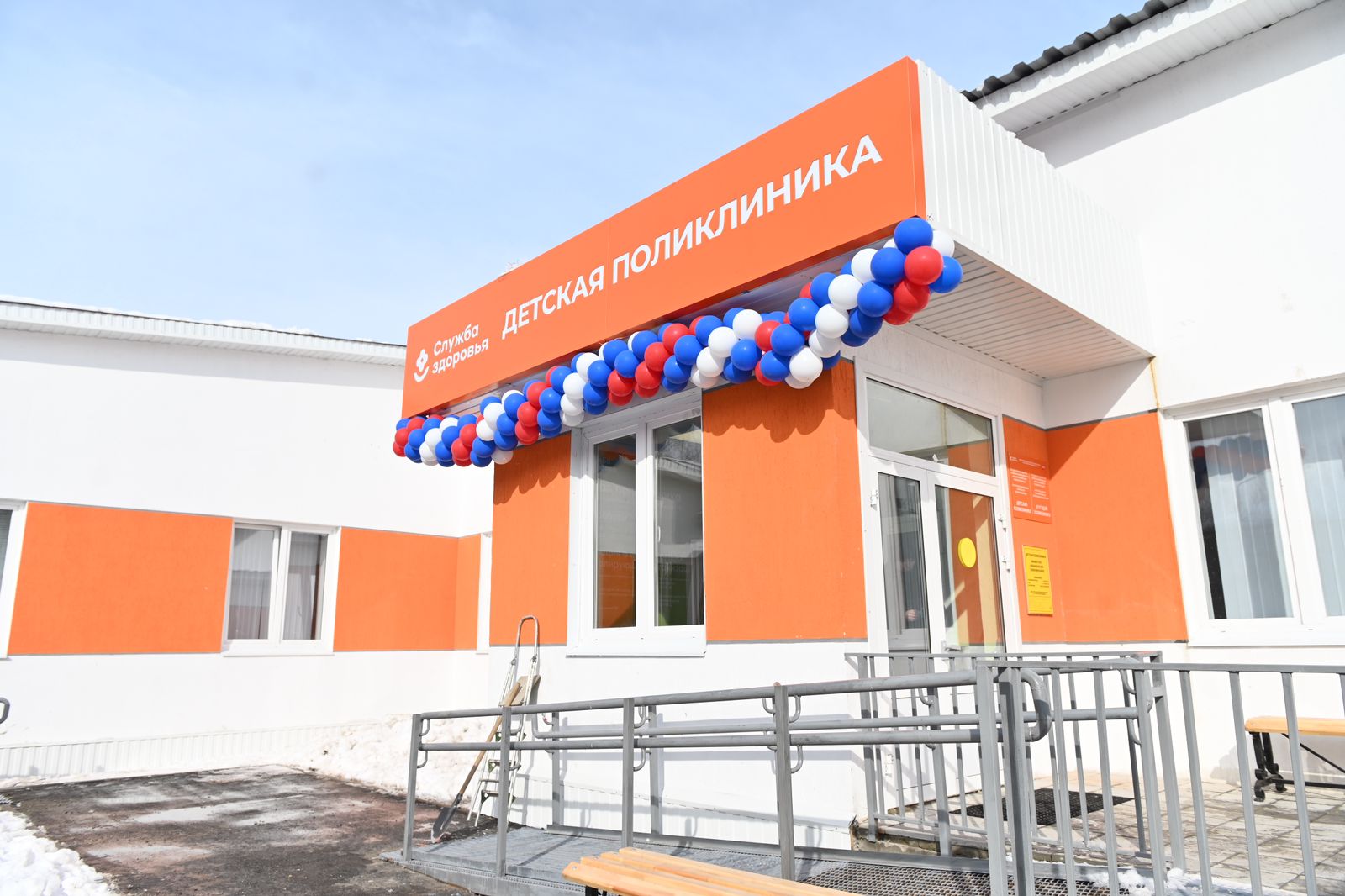 Новую детскую поликлинику по нацпроекту открыли в поселке Селенгинск Кабанского района