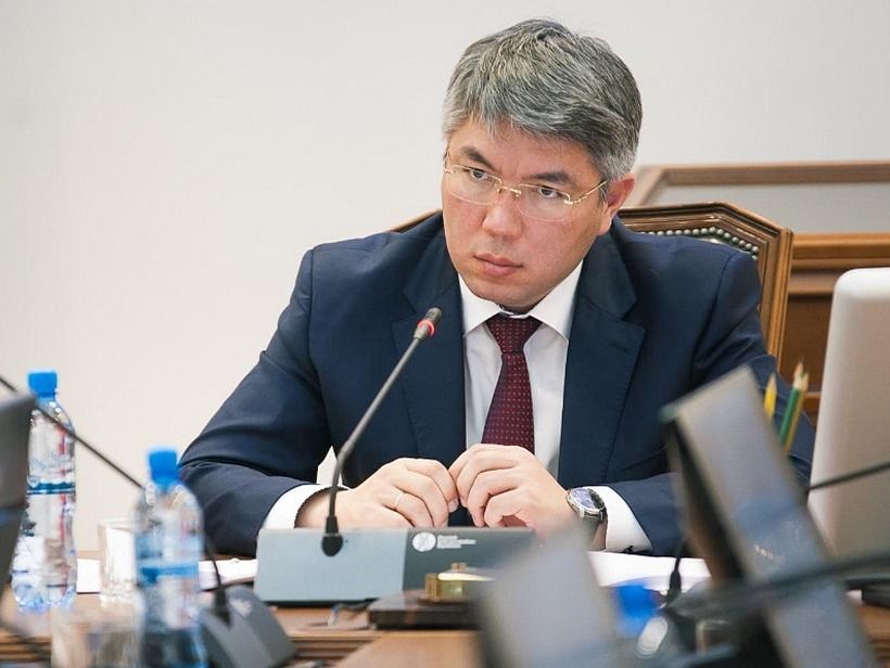 Алексей Цыденов поручил правительству и мэрии заняться проблемами пригородных СНТ и ДНТ